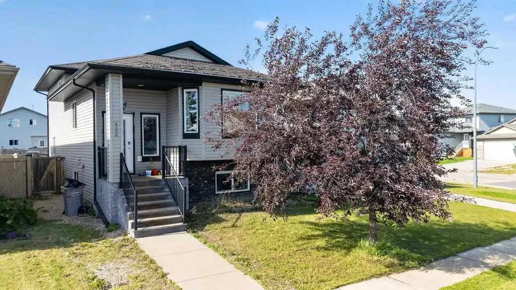 8606 102a Avenue Grande Prairie AB T8X0B5