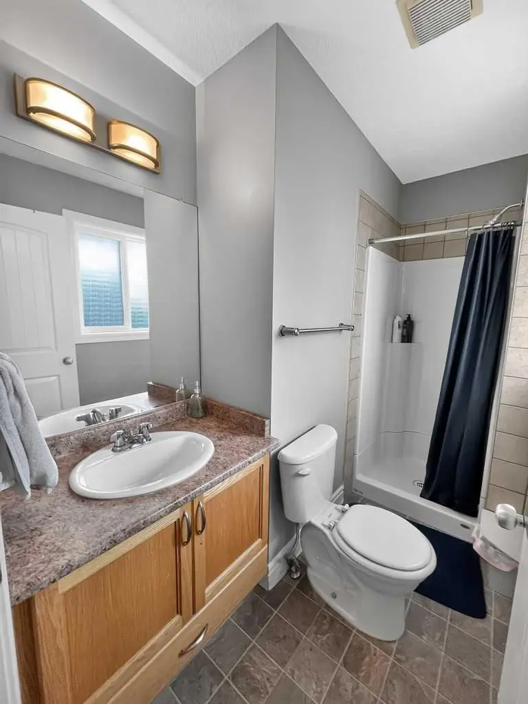 8606 102a Avenue Grande Prairie AB T8X0B5