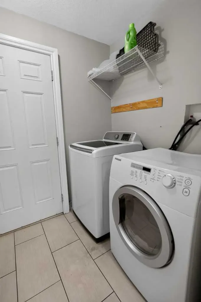 8606 102a Avenue Grande Prairie AB T8X0B5