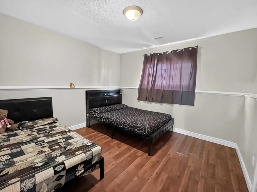 8606 102a Avenue Grande Prairie AB T8X0B5