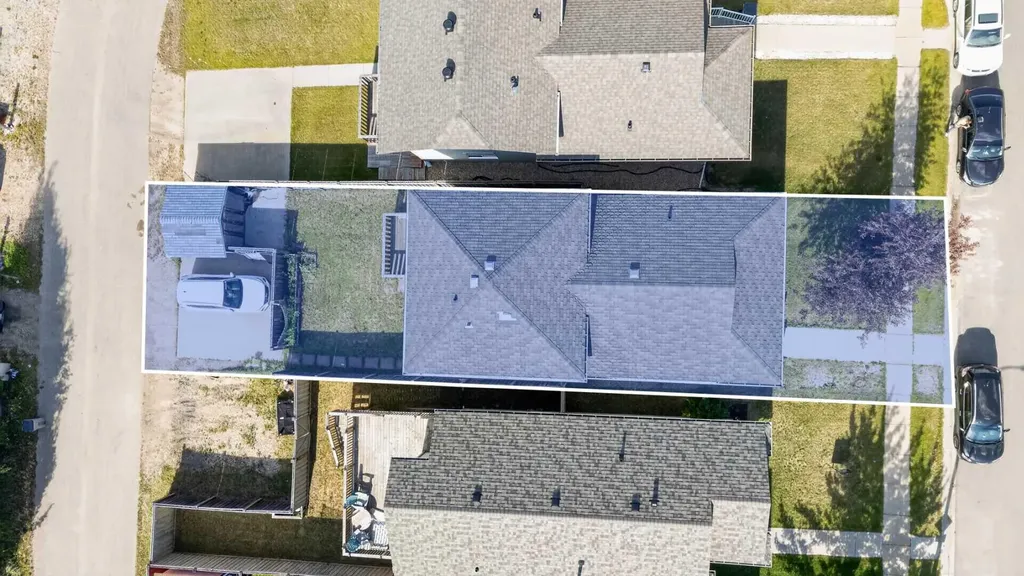 8606 102a Avenue Grande Prairie AB T8X0B5