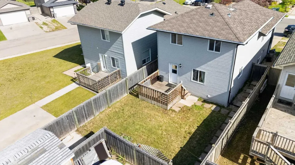 8606 102a Avenue Grande Prairie AB T8X0B5