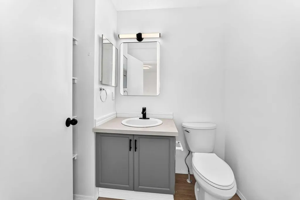 95 Eversole Crescent Red Deer AB T4R 2H9