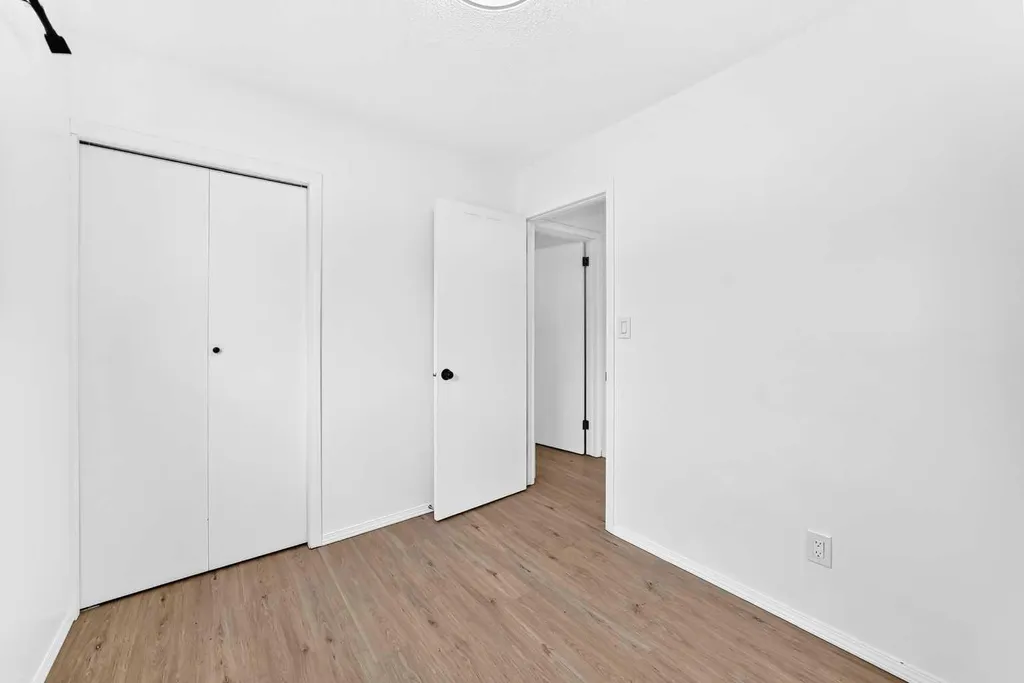95 Eversole Crescent Red Deer AB T4R 2H9