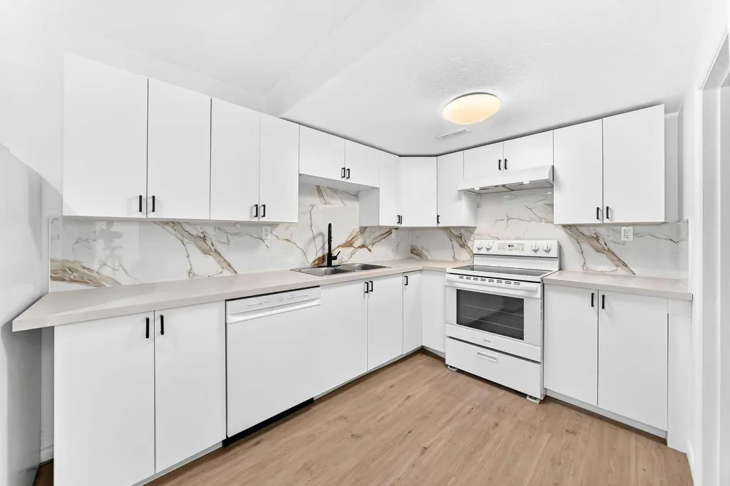 95 Eversole Crescent Red Deer AB T4R 2H9