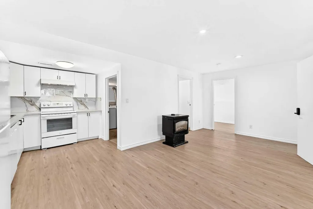 95 Eversole Crescent Red Deer AB T4R 2H9