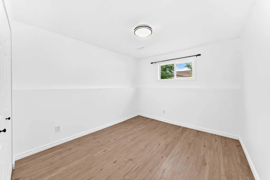 95 Eversole Crescent Red Deer AB T4R 2H9