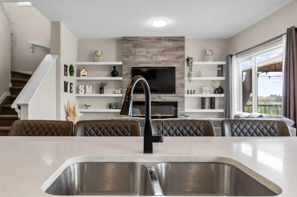 210 Knight Avenue Crossfield AB T0M 0S0