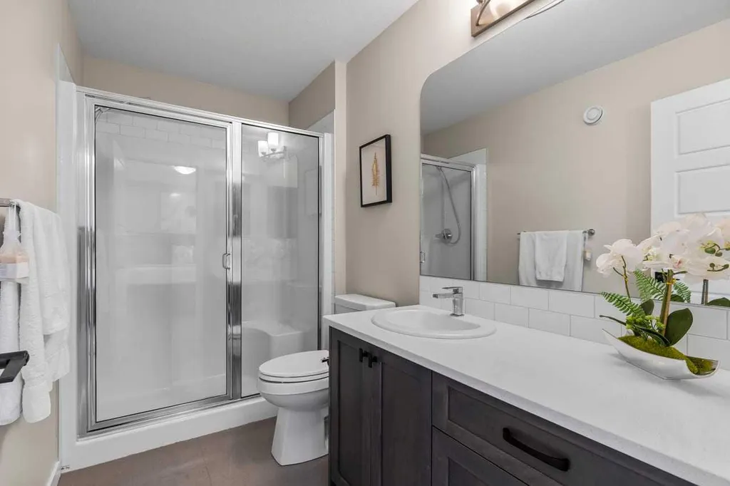 210 Knight Avenue Crossfield AB T0M 0S0