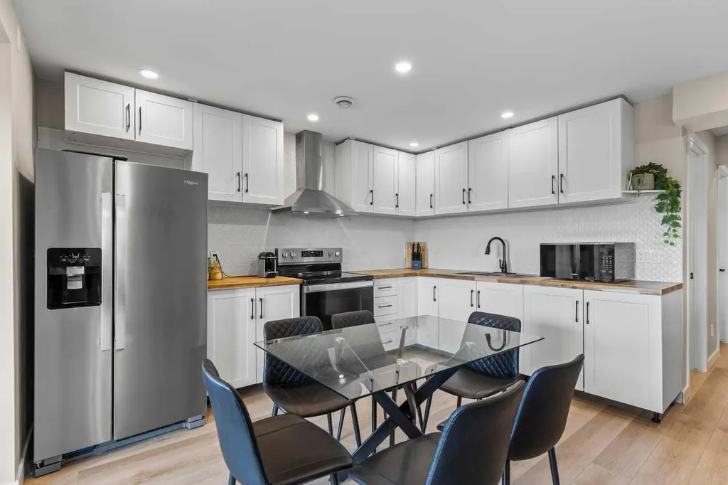 210 Knight Avenue Crossfield AB T0M 0S0