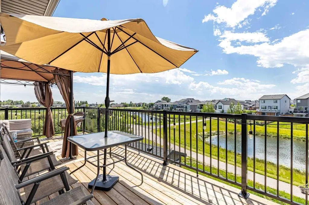 210 Knight Avenue Crossfield AB T0M 0S0