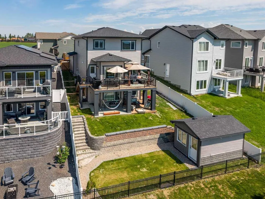 210 Knight Avenue Crossfield AB T0M 0S0