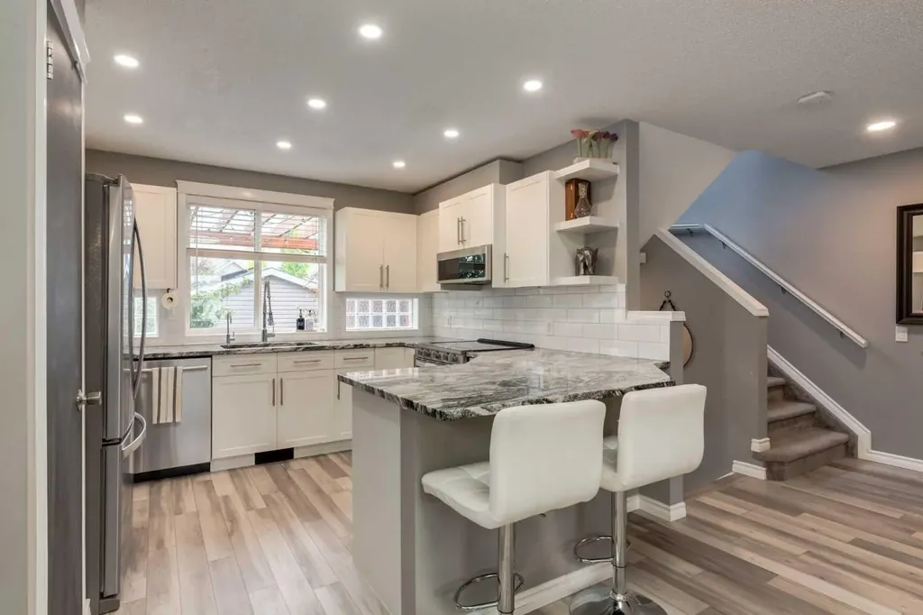 181 Tuscany Valley Green NW Calgary AB T3L 2K4