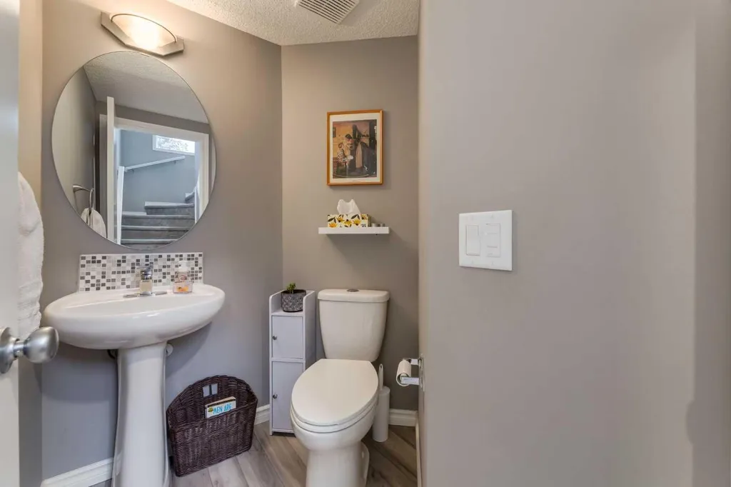 181 Tuscany Valley Green NW Calgary AB T3L 2K4