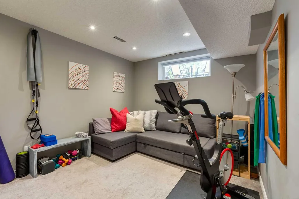 181 Tuscany Valley Green NW Calgary AB T3L 2K4