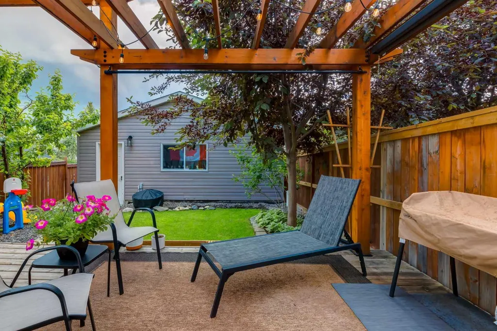 181 Tuscany Valley Green NW Calgary AB T3L 2K4