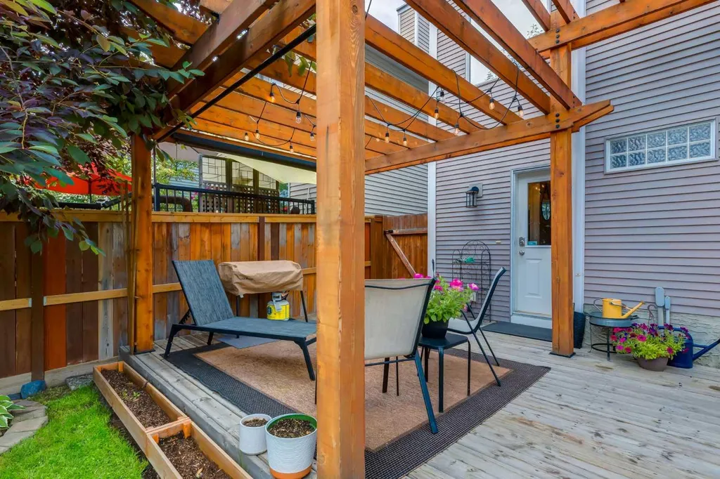 181 Tuscany Valley Green NW Calgary AB T3L 2K4