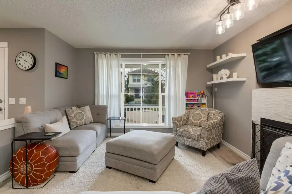 181 Tuscany Valley Green NW Calgary AB T3L 2K4