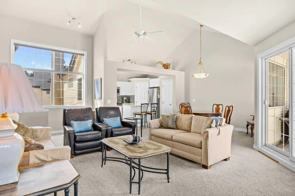 405 32 Avenue NW Calgary AB T2K 0Z5