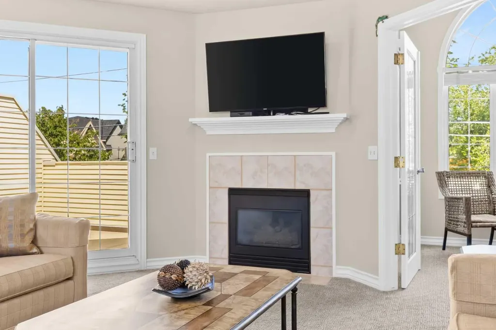 405 32 Avenue NW Calgary AB T2K 0Z5