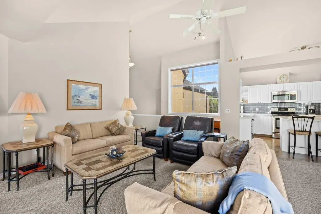 405 32 Avenue NW Calgary AB T2K 0Z5