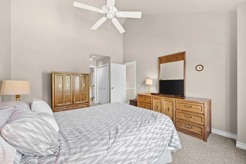 405 32 Avenue NW Calgary AB T2K 0Z5