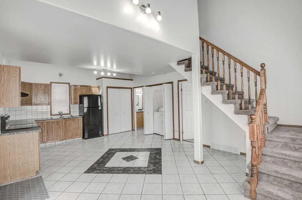 23 Prestwick Cove SE Calgary AB T2Z 3W2