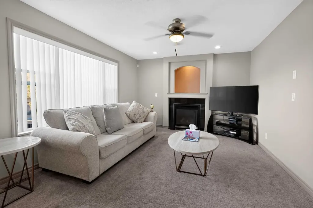 12605 Lakeshore Drive Grande Prairie AB T8X8C6