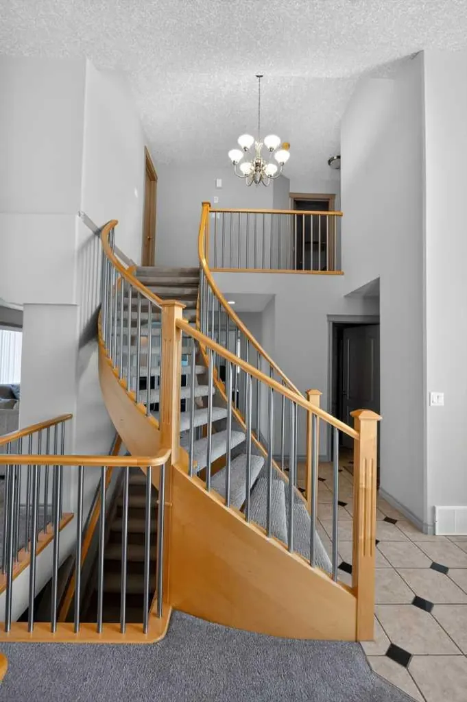 12605 Lakeshore Drive Grande Prairie AB T8X8C6