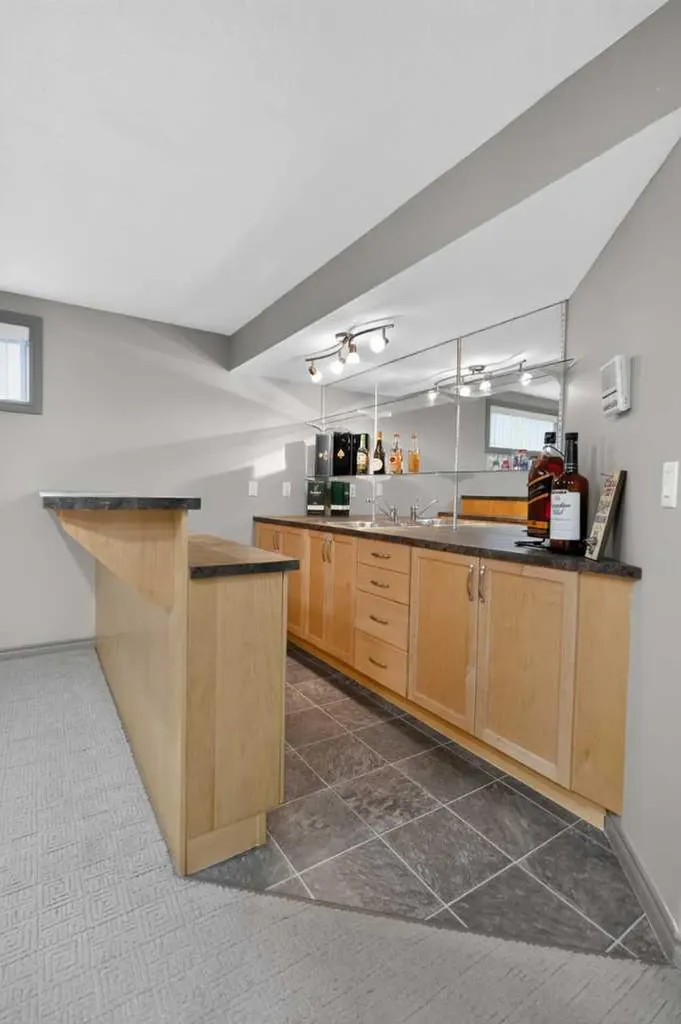 12605 Lakeshore Drive Grande Prairie AB T8X8C6