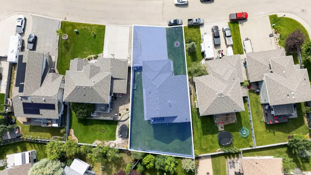 12605 Lakeshore Drive Grande Prairie AB T8X8C6