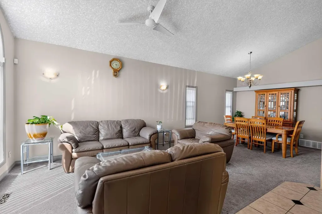 12605 Lakeshore Drive Grande Prairie AB T8X8C6