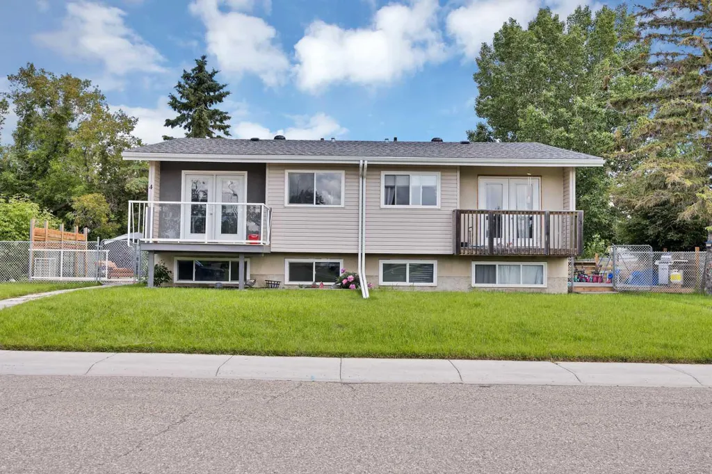 4 Richards Crescent Olds AB T4H1G1