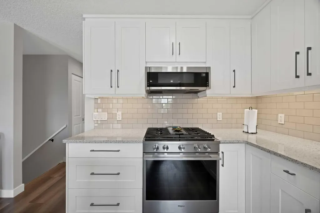 4 Richards Crescent Olds AB T4H1G1