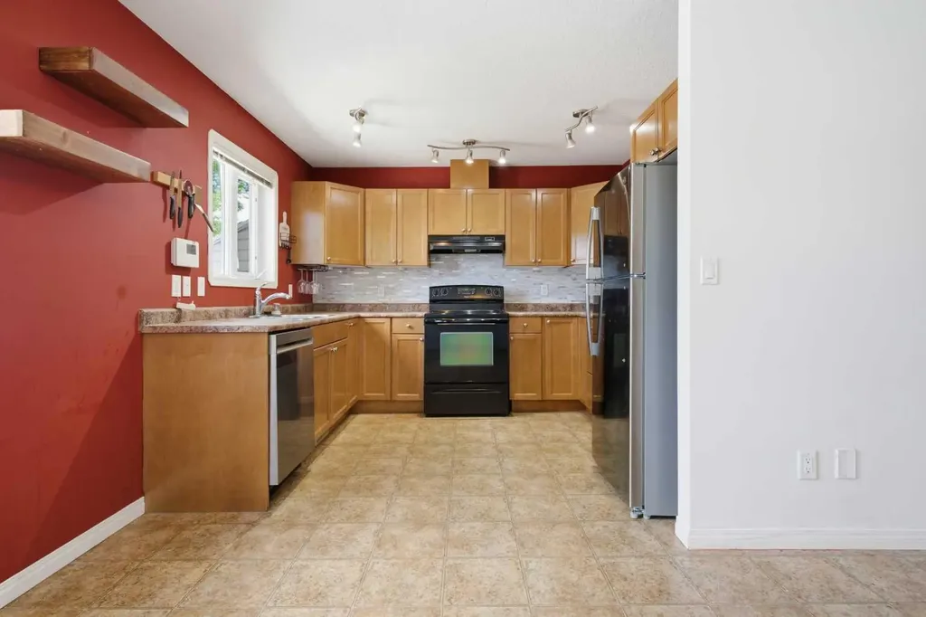9105 91 Street Grande Prairie AB T8X0E6