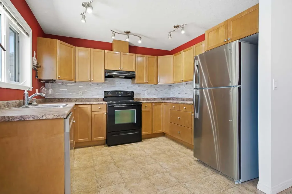 9105 91 Street Grande Prairie AB T8X0E6