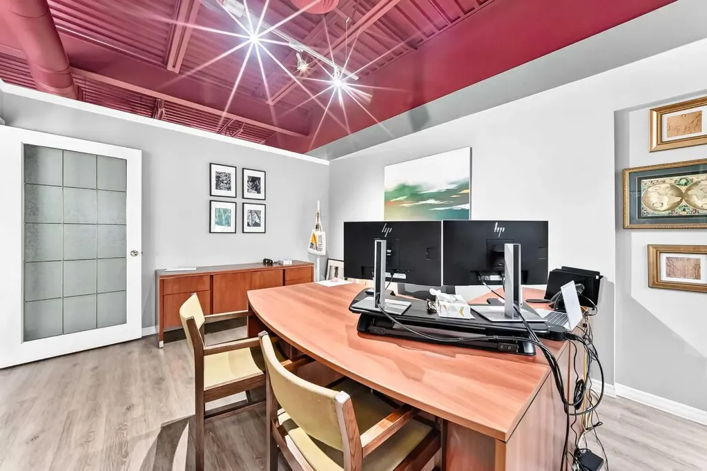 4722 1 Street SW Calgary AB T2G 0A2