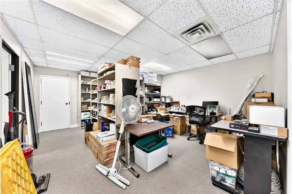 4722 1 Street SW Calgary AB T2G 0A2