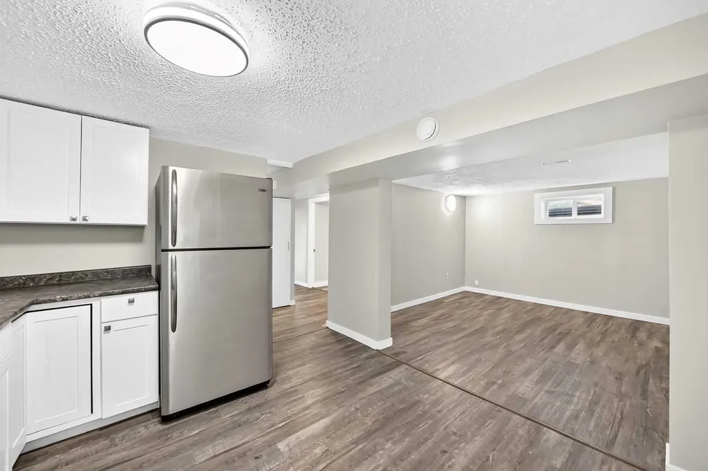2016 46 Street SE Calgary AB T2B 1K6