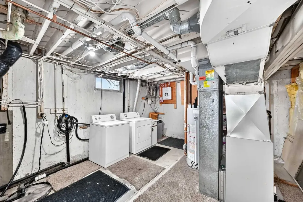 2016 46 Street SE Calgary AB T2B 1K6