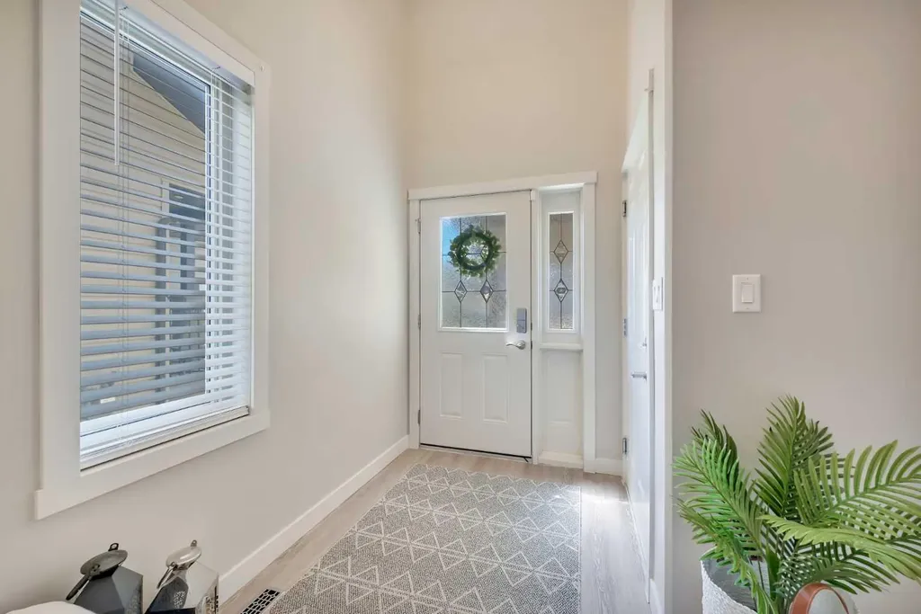 74 Turner Crescent Red Deer AB T4P 0L1