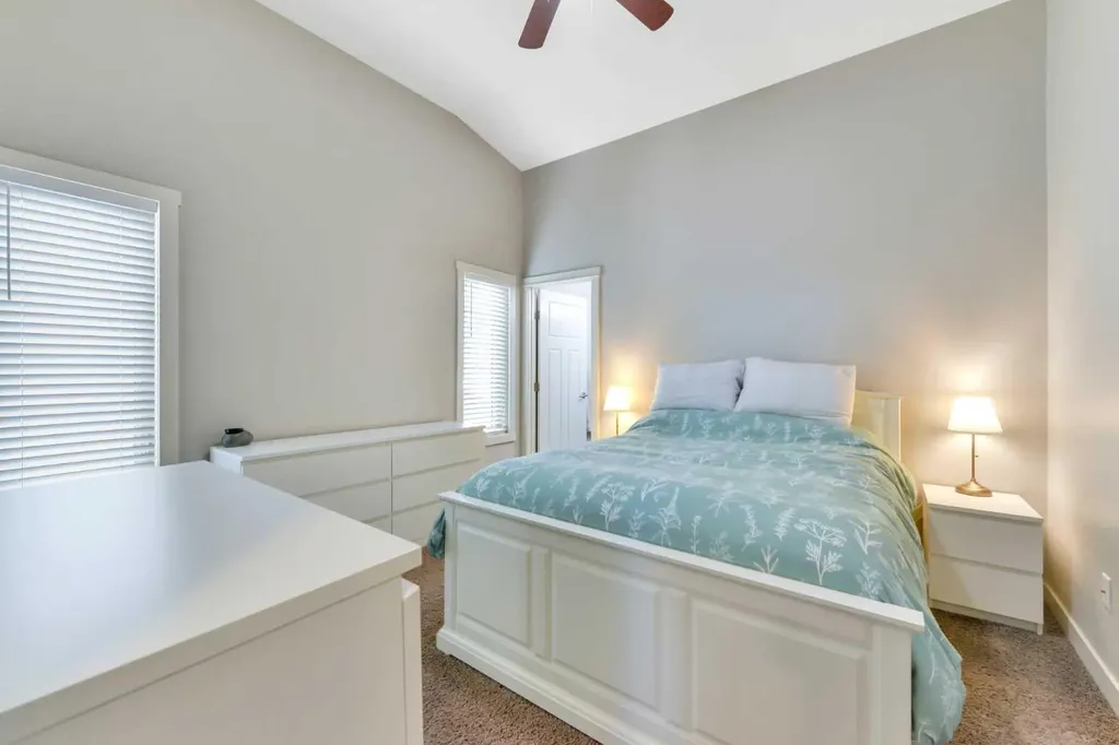 74 Turner Crescent Red Deer AB T4P 0L1