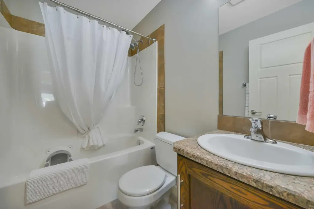 74 Turner Crescent Red Deer AB T4P 0L1