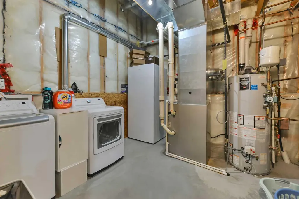 74 Turner Crescent Red Deer AB T4P 0L1