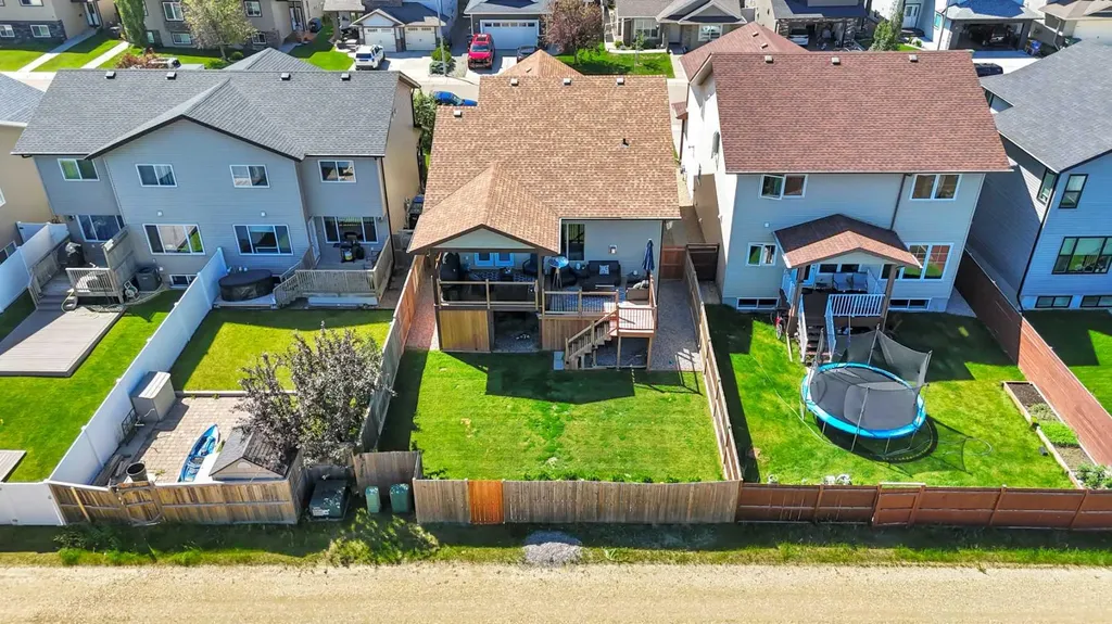 74 Turner Crescent Red Deer AB T4P 0L1
