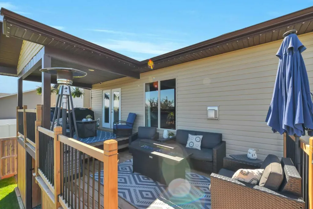 74 Turner Crescent Red Deer AB T4P 0L1