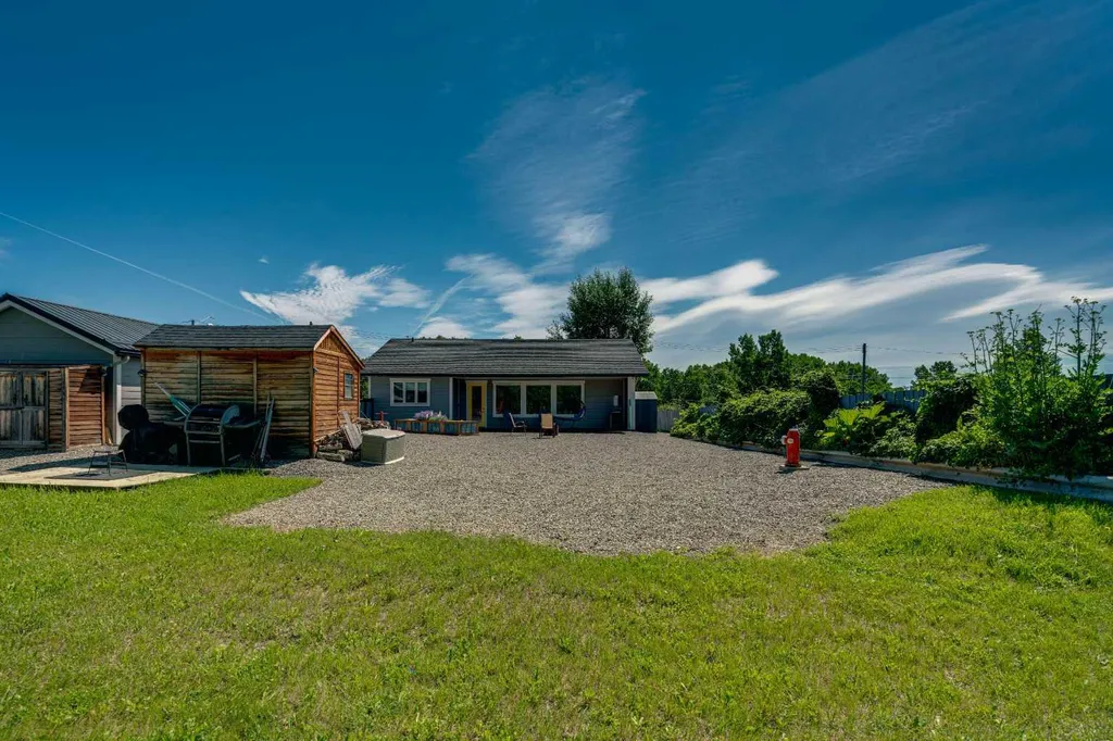 304 Main Street Diamond Valley AB T0L 2Z0