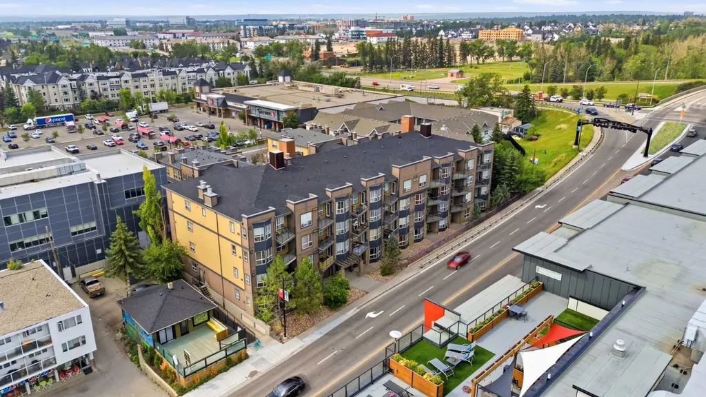 2420 34 Avenue SW Calgary AB T2T 2C8