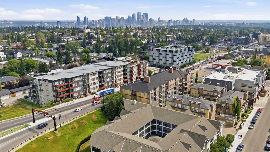 2420 34 Avenue SW Calgary AB T2T 2C8