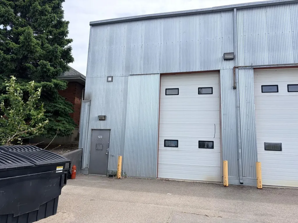 554 Carmichael Lane Hinton AB T7V1S8